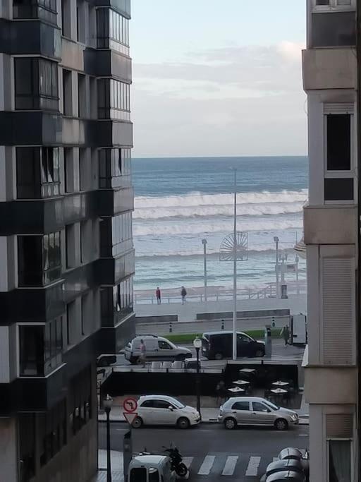 Av Premio Real 16 Apartment Gijon Exterior photo