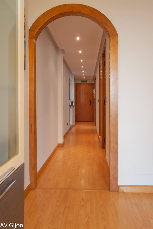 Av Premio Real 16 Apartment Gijon Exterior photo